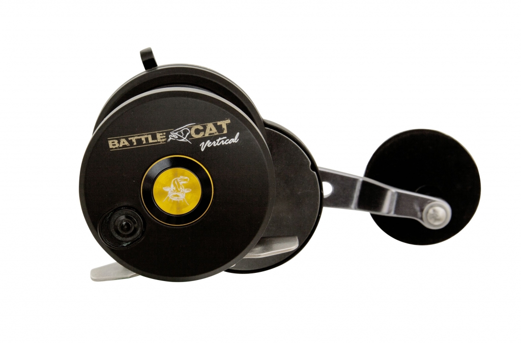Black Cat Battle Cat Vertical LH 710